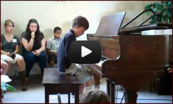Jackson plays Piano Wizard